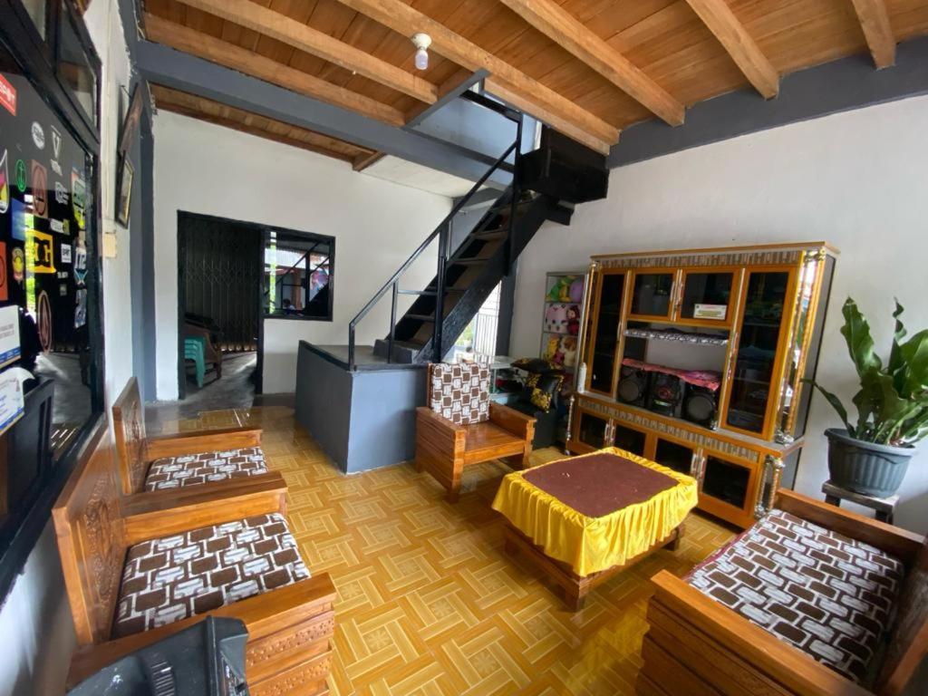 Krui Saejadi Surf And Stay Exterior foto