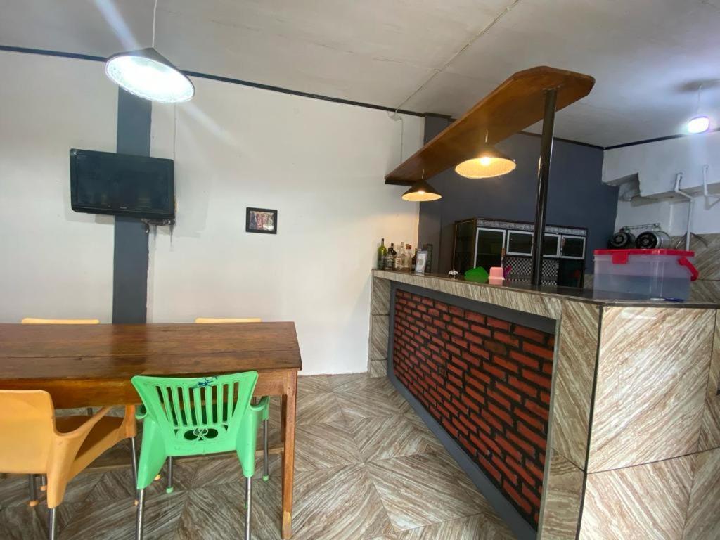 Krui Saejadi Surf And Stay Exterior foto